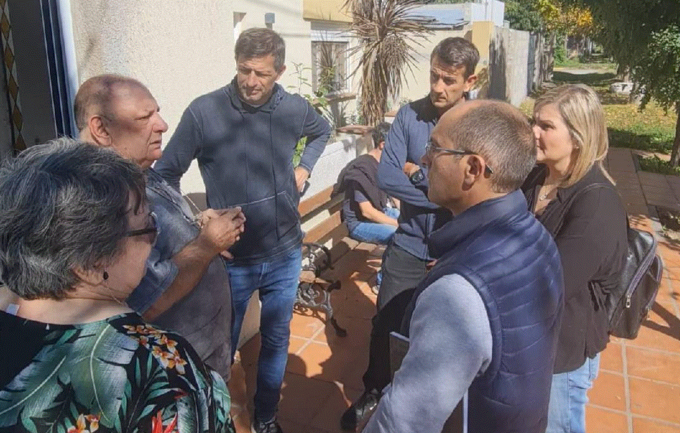 Pisano recorrió Villa Diamante.