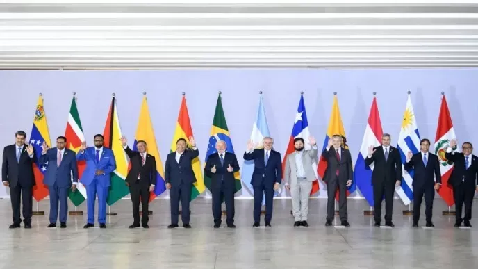 Lula advierte a Maduro contra medidas unilaterales en disputa de Venezuela con Guyana