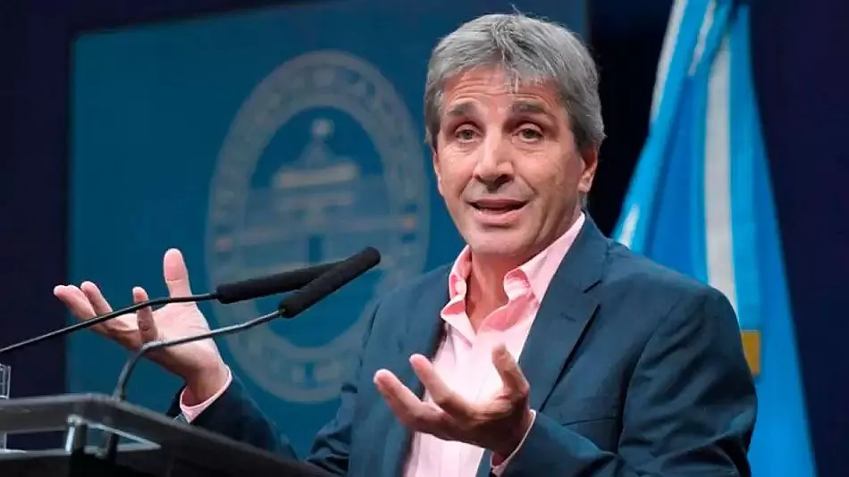 Luis Caputo en conferencia de prensa