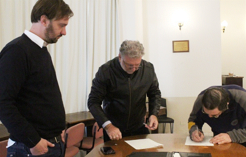 Más escrituras para vecinos de Suipacha.