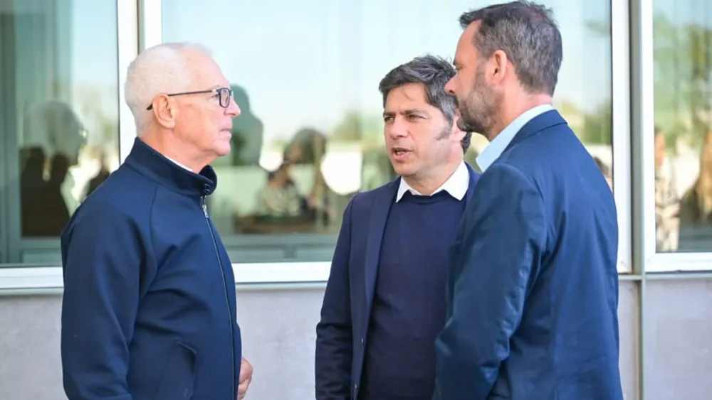 Kicillof visitó MALBA Puertos en Escobar y se reunió con empresarios junto a Sujarchuk