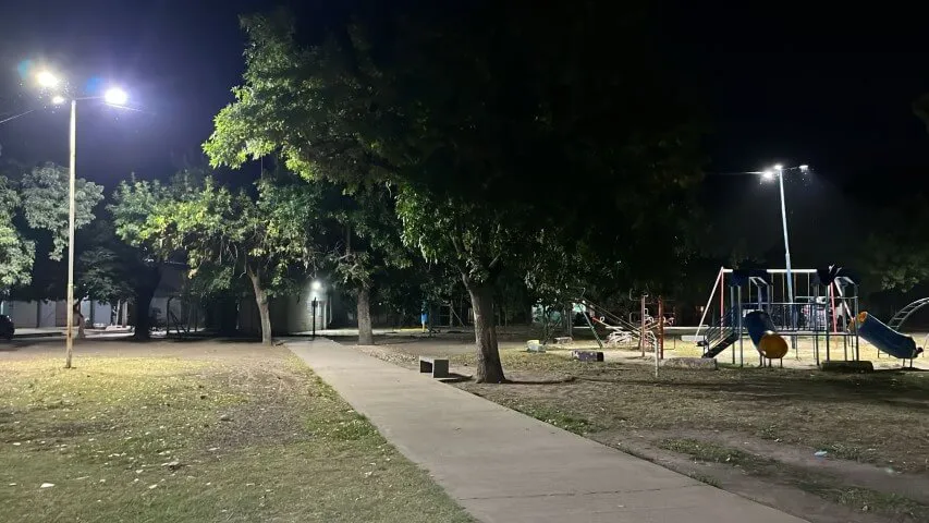 Puesta en valor educativa y más luces LED en Presidente Perón