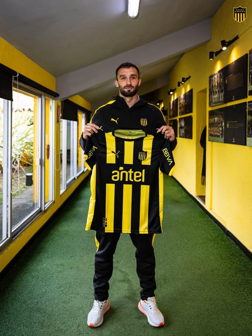 Germán Pezzella en Peñarol