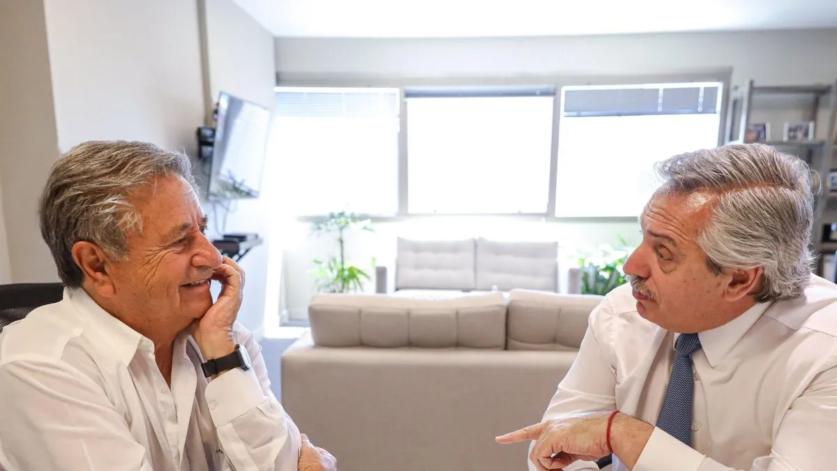 Eduardo Duhalde volvio a la Casa Rosada para reunirse con Gustavo Beliz