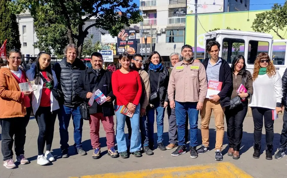 FIT-U refuerza su campaña en la provincia con recorridas y mensajes contundentes FIT-U refuerza su campaña en la provincia con recorridas y mensajes contundentes