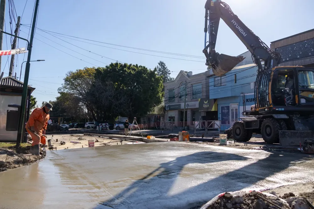 Avanza las obras de reparación y mejora de calles en San Isidro