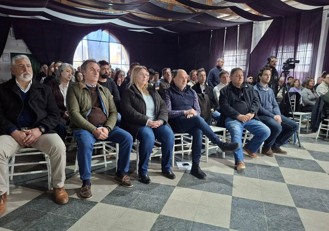 Garate inauguró el Espacio CREAR y destacó el rol de la producción agropecuaria
