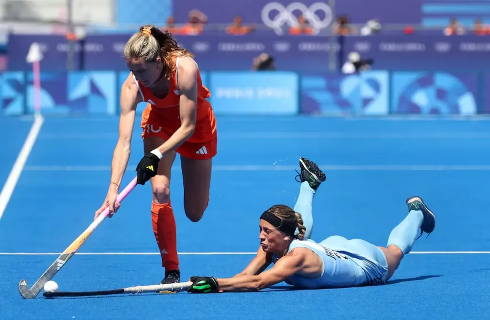 Países Bajos le ganó 3 a 0 a Las Leonas.