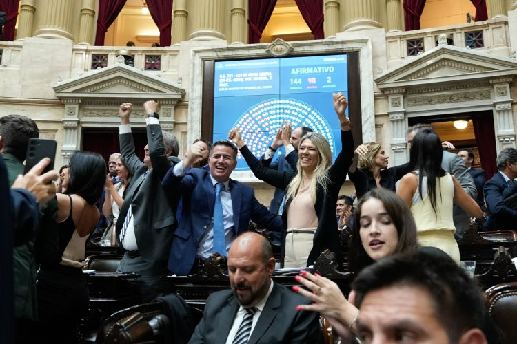 Ficha Limpia obtuvo media sanción en Diputados.