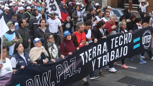 San cayetano  marcha