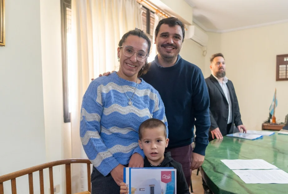 Más familias acceden a terrenos en Coronel Suárez tras nuevas firmas de boletos 2