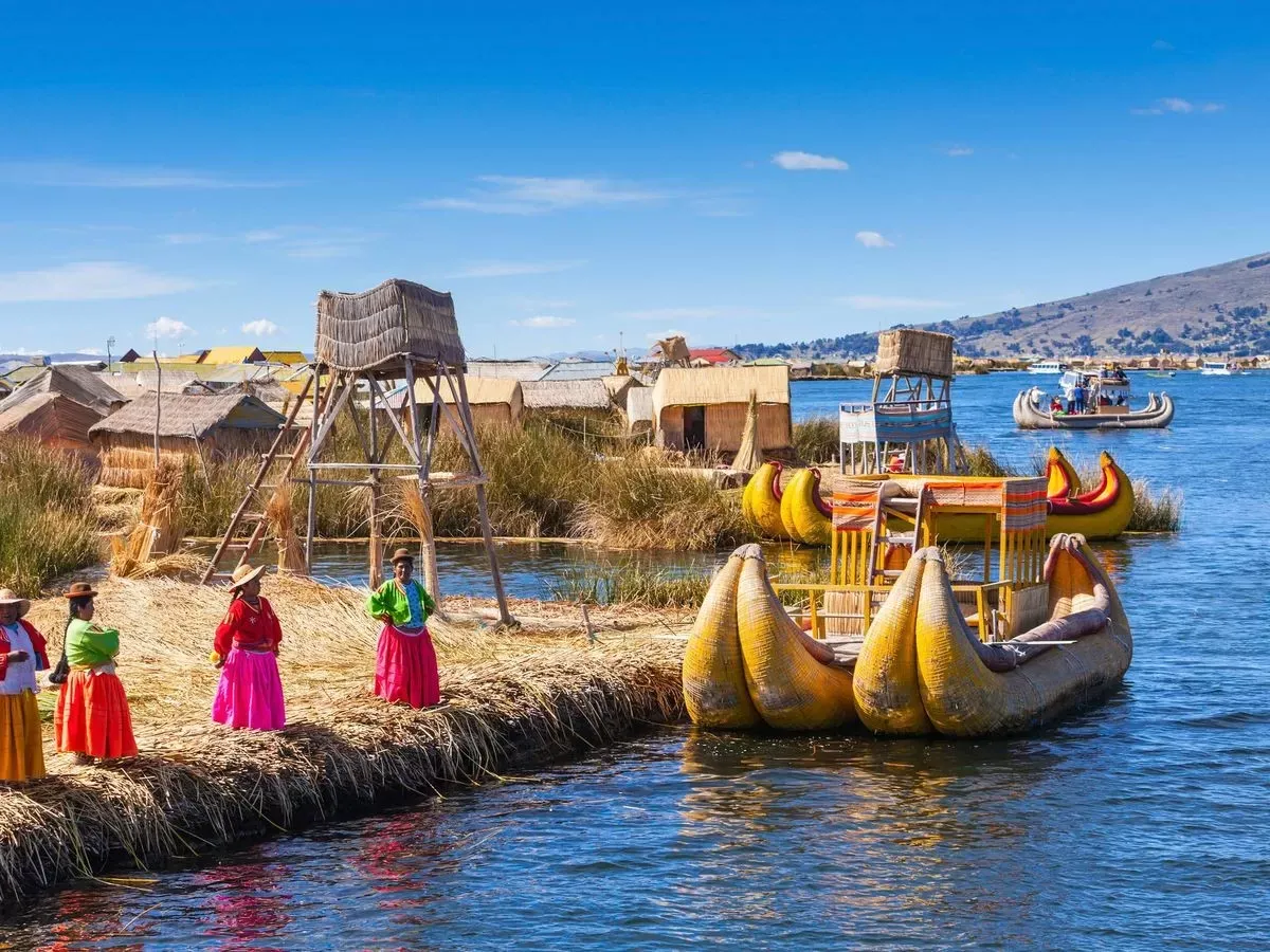 Lago Titicaca pierde 10 centímetros de nivel de agua cada mes