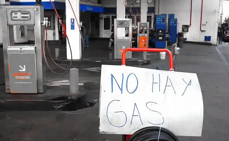 Gas