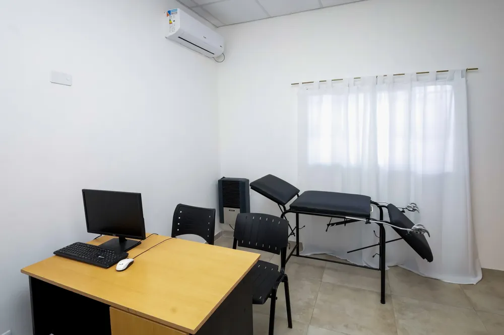 Martínez presentó las refacciones y ampliaciones del CAPS Ítalo Viglierchio 3