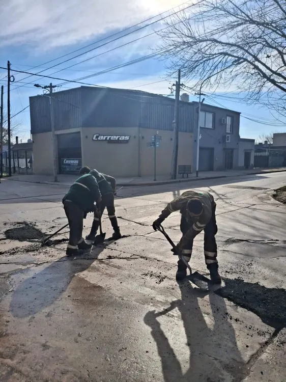 Esteban Echeverría refuerza las obras viales en Luis Guillón y Monte Grande 2