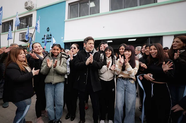 Axel Kicillof juventud escuelas obras