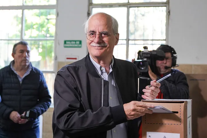 Taiana votación