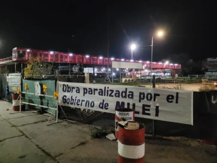 La oposición estalló tras el furcio de Milei en Junín