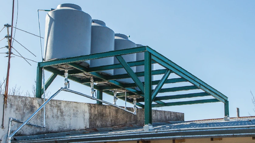 Se hicieron 49 obras en escuelas de Berazategui durante 2024.