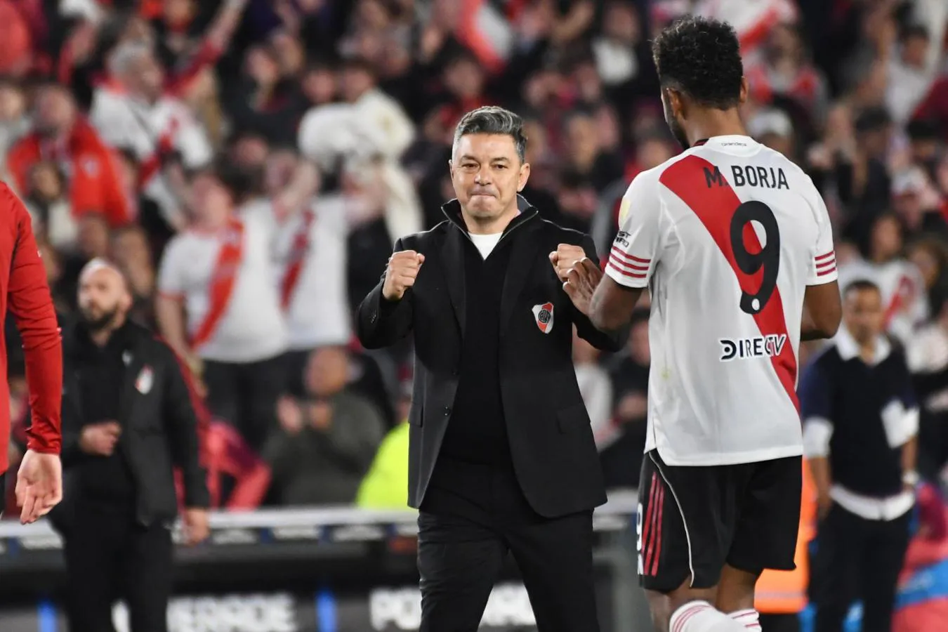 Gallardo celebró el triunfo ante Libertad.