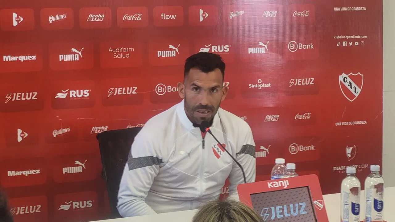 Carlos Tevez, DT de Independiente