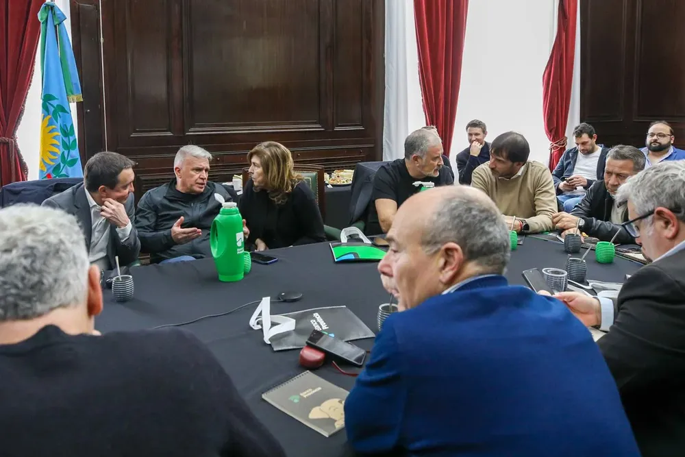 Intendentes del MDF se reunieron con Magario y Cuattromo.
