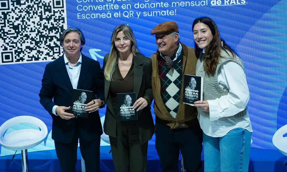 Fassi en la Feria del libro