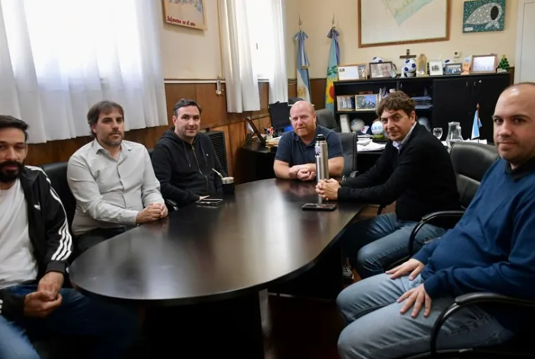 Wischnivetzky recibió en Mar Chiquita a funcionarios del IPAC.