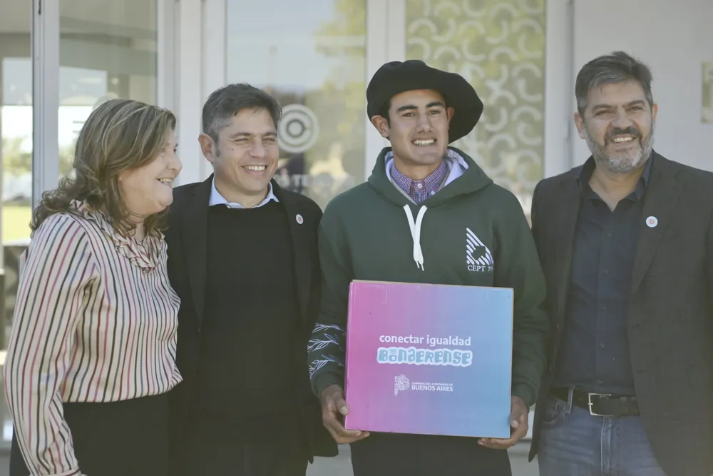 Gianini recibió a Kicillof y Bianco