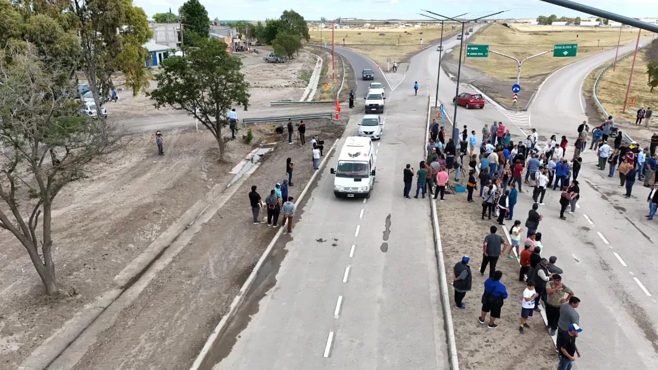 Marino inauguró el primer tramo de la obra en el ingreso a Carmen de Patagones 2