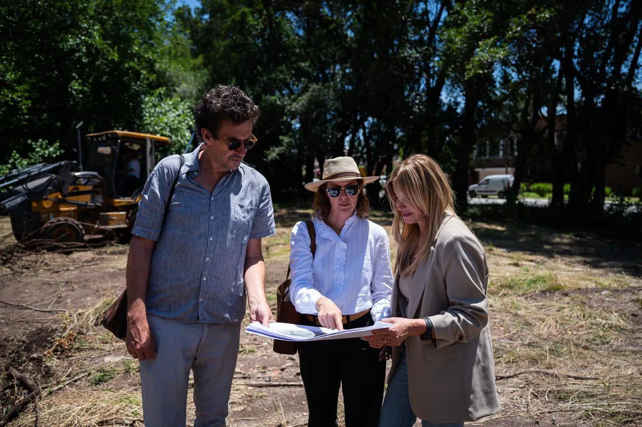 Fassi supervisó el avance de la obra del Parque Las Rosas 2