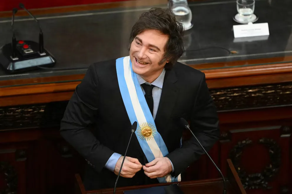 J Milei extraordinarias