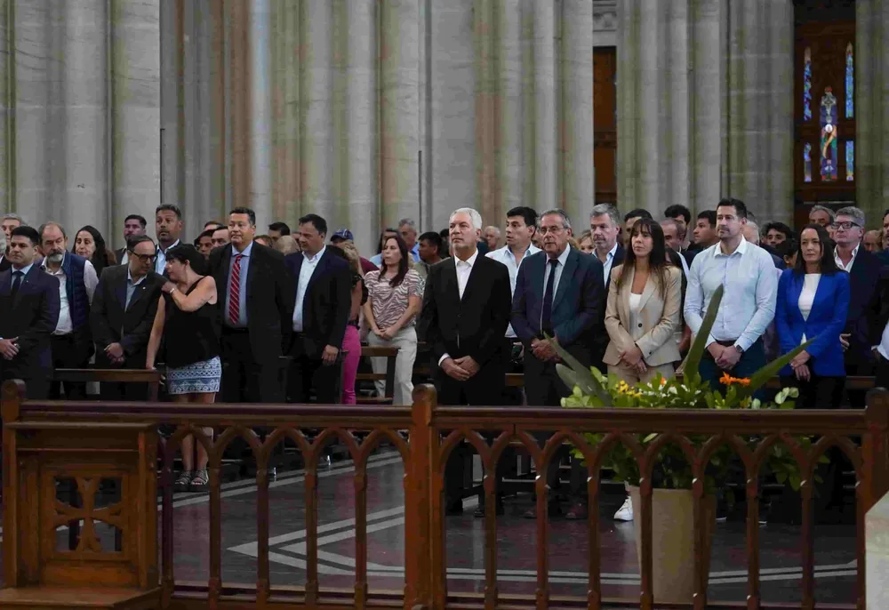 Alak participó del tedeum por el 143 aniversario de La Plata en la Catedral (1)