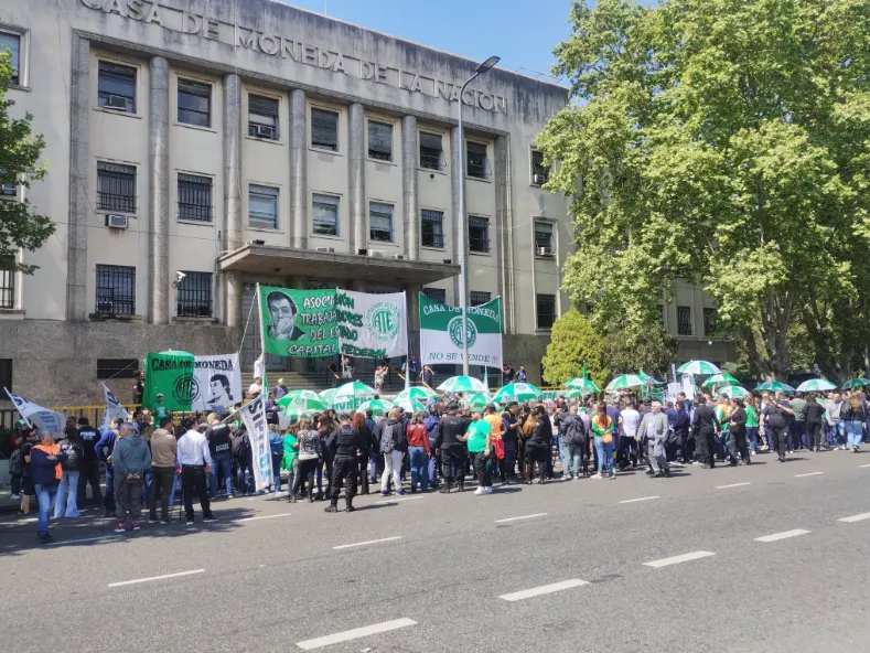 Protestas en la Casa de la Moneda: ATE denuncia despidos masivos