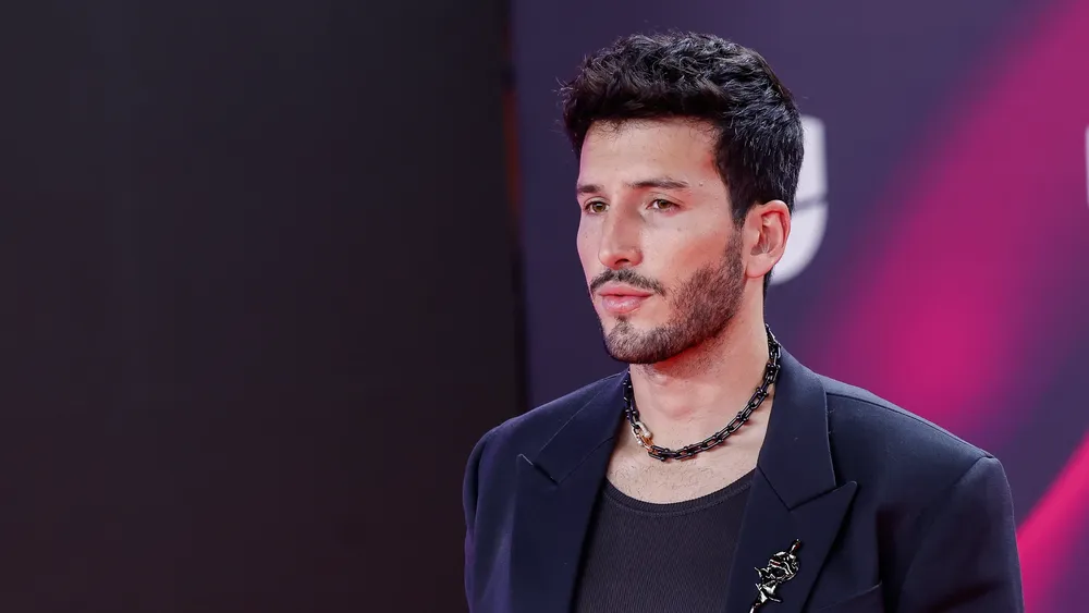 sebastian-yatra-24-gala-premios-latin-grammy-2023-sevilla-pasado-16-noviembre_98