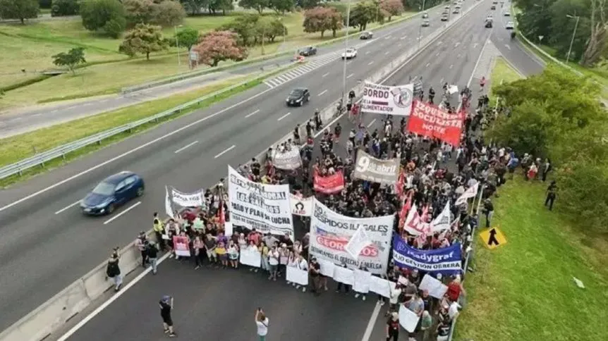 Corte en Panamericana Corte en Panamericana