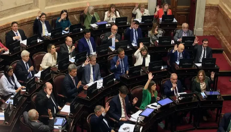 Senado 06-08-26