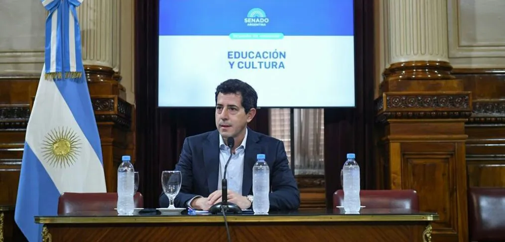 Eduardo Wado de Pedro.