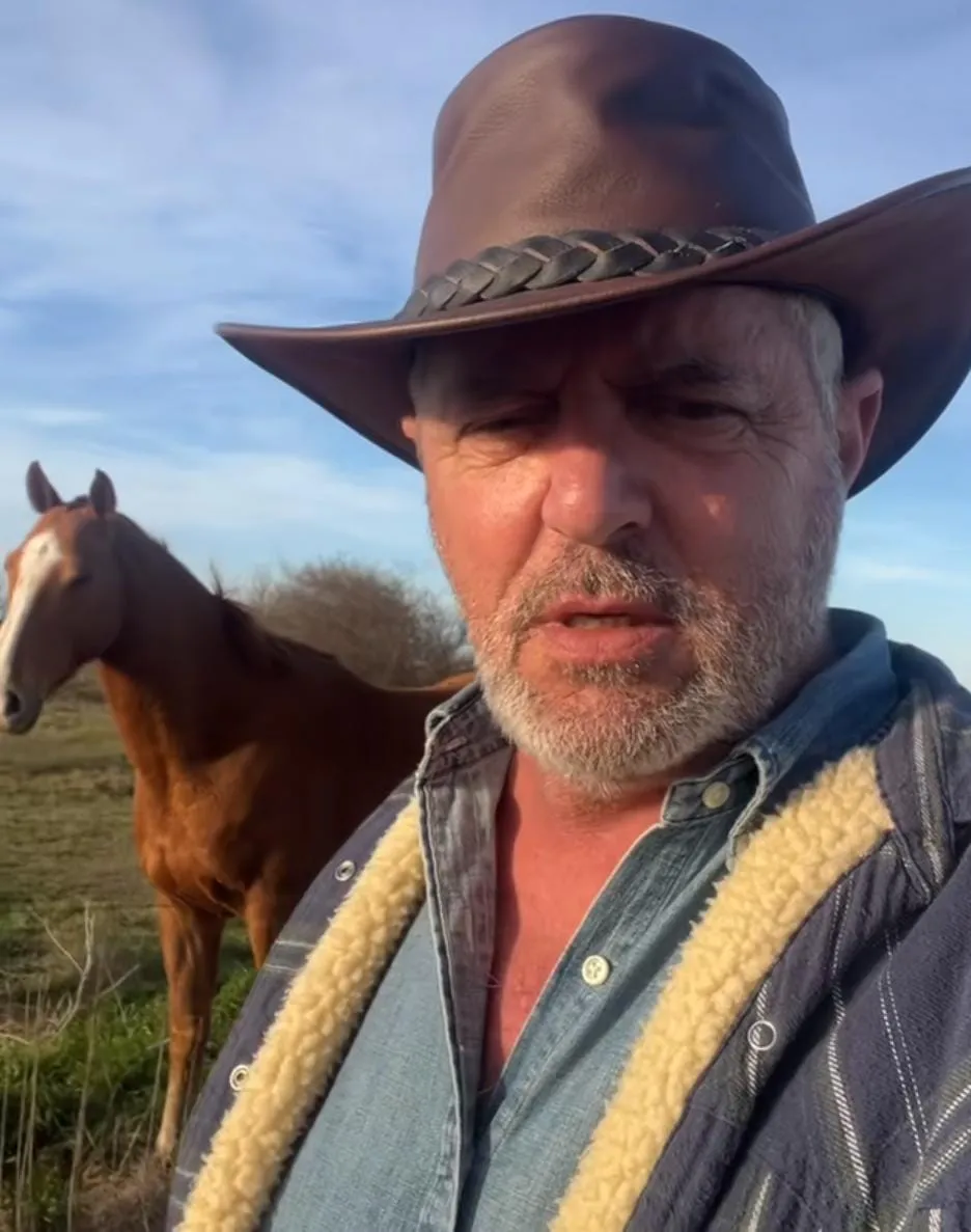 Rafa y su humor campestre: ¡los chistes que hacen reír a todos! Rafa y su humor campestre: ¡los chistes que hacen reír a todos!