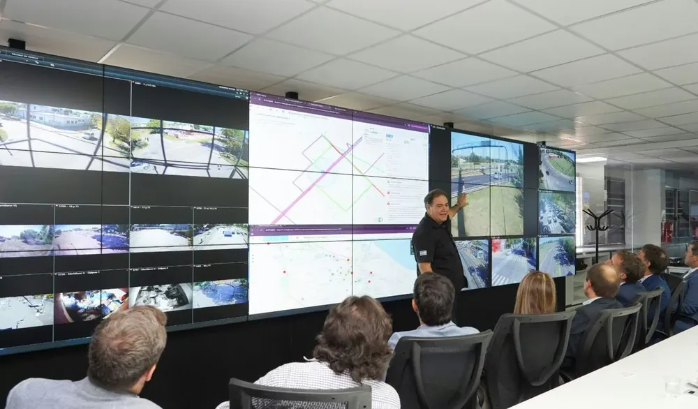 El ministro Javier Alonso presentó el nuevo sistema de seguridad para la capital bonaerense.