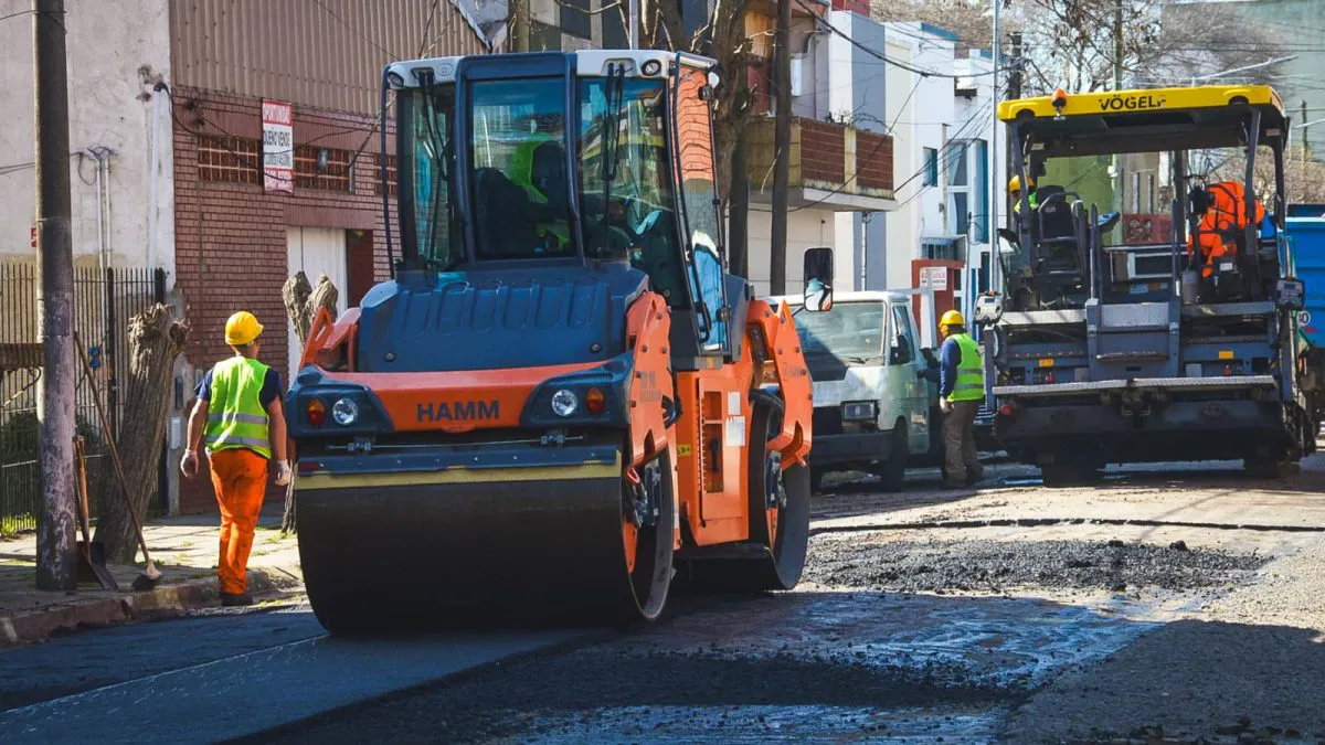 Plan Municipal de Bacheo y Asfalto En marcha los trabajos en Santa Teresita.