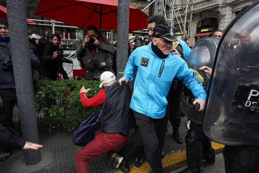 Represión