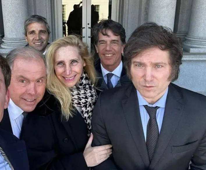 Milei y parte de su gabinete