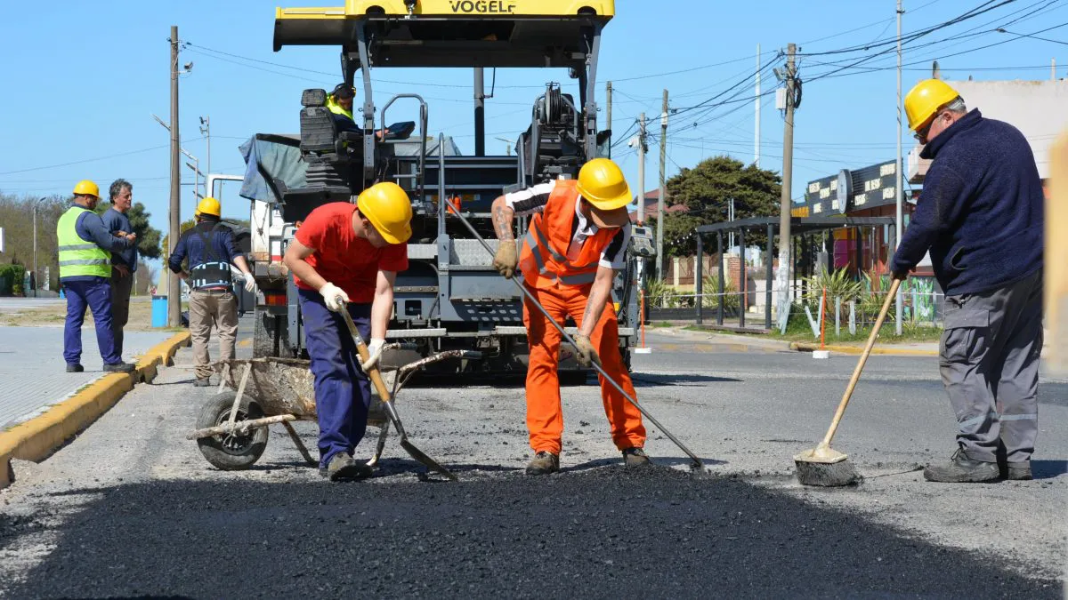 Continúan los trabajos del Plan Municipal de Bacheo en Santa Teresita 2