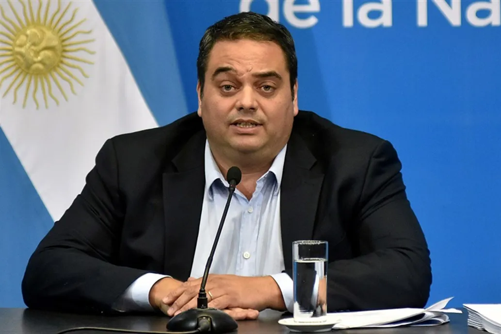 Triaca contra el paro de la CGT