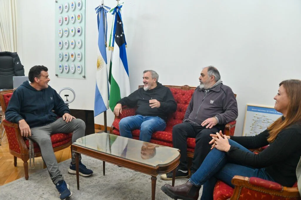 El FreSU crece con Barrios de Pie y se arrima al proyecto nacional de Kicillof