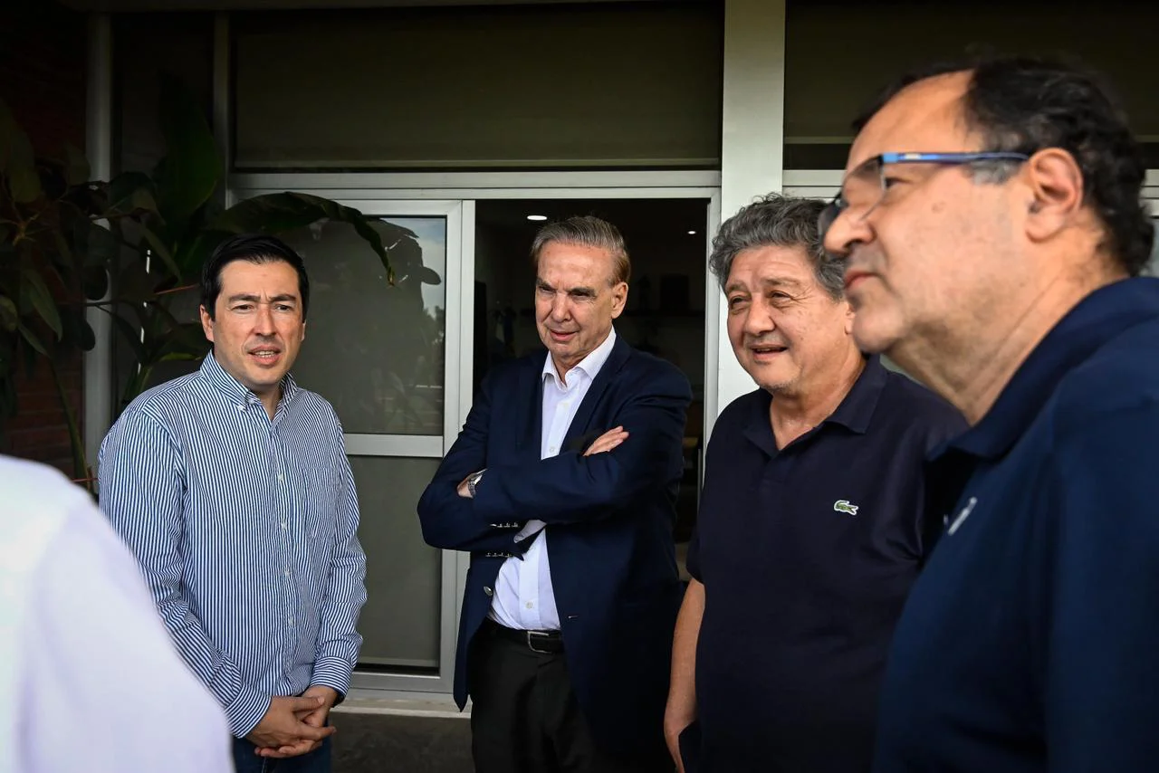 Pichetto amplía su frente antiMilei