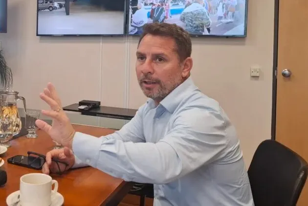 Pablo Descalzo, intendente de Ituzaingó