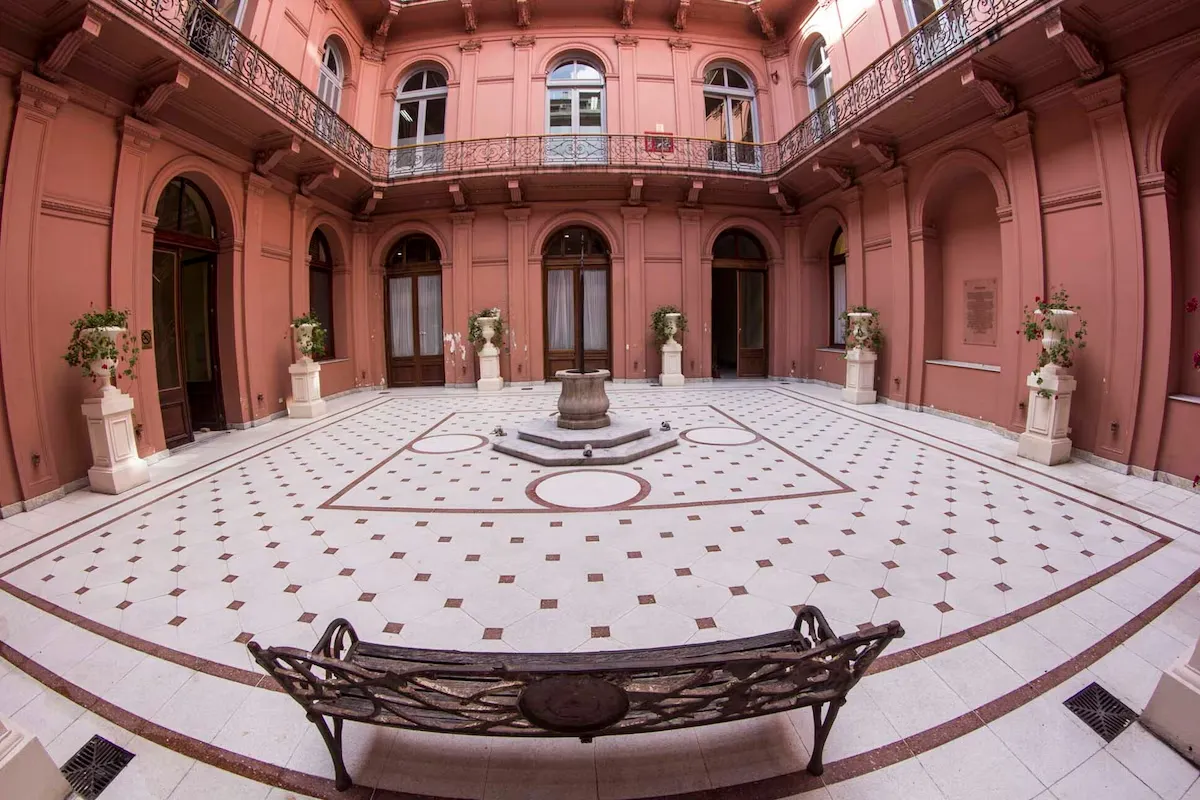Casa Rosada interior