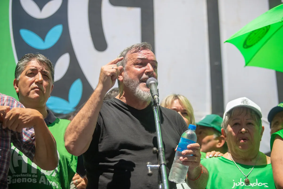 Declaran estado de asamblea permanente en toda la Administración Pública